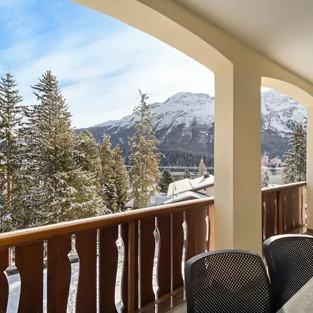 Luxury Lakeview In Center *